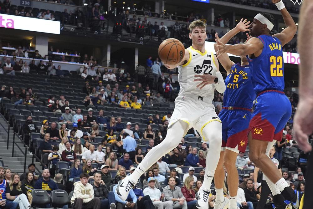 大背景下显 大背景下显