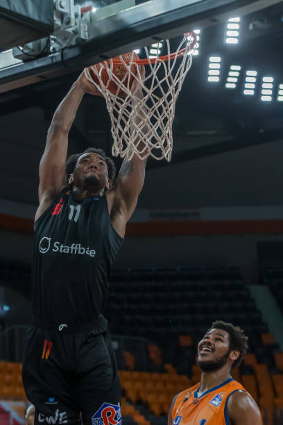 多项纪录的 多项纪录的